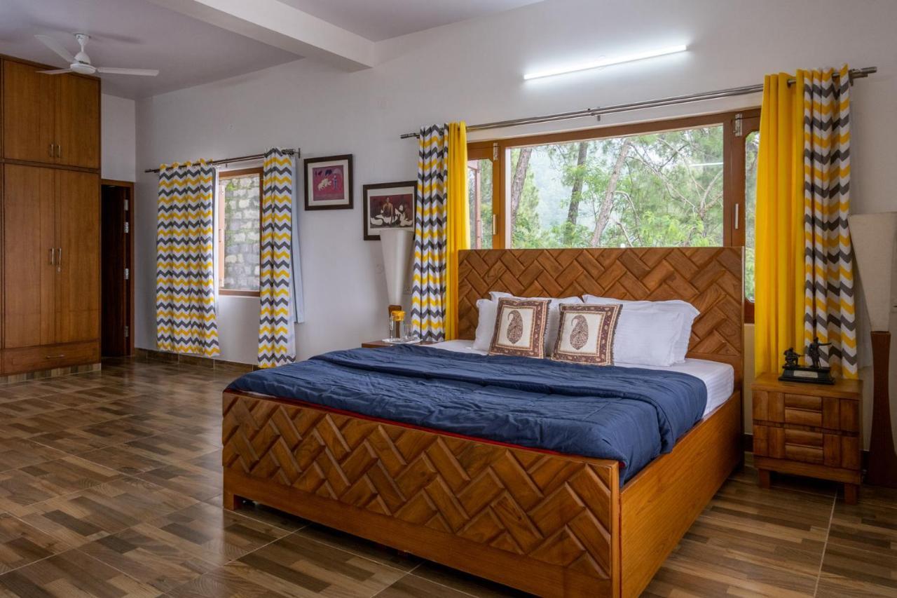 Villa Woodside Meadows By Veo - Part Of Stayvista Kasauli Dış mekan fotoğraf