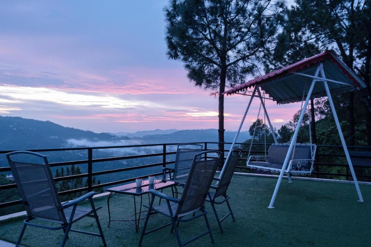 Villa Woodside Meadows By Veo - Part Of Stayvista Kasauli Dış mekan fotoğraf